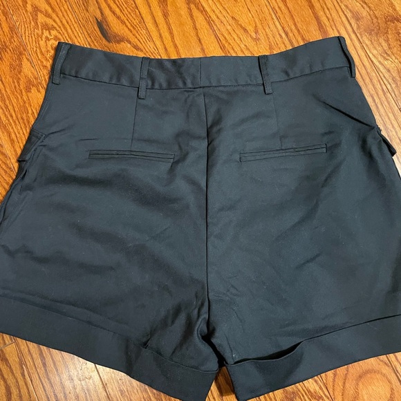 Black shorts - Picture 5 of 11